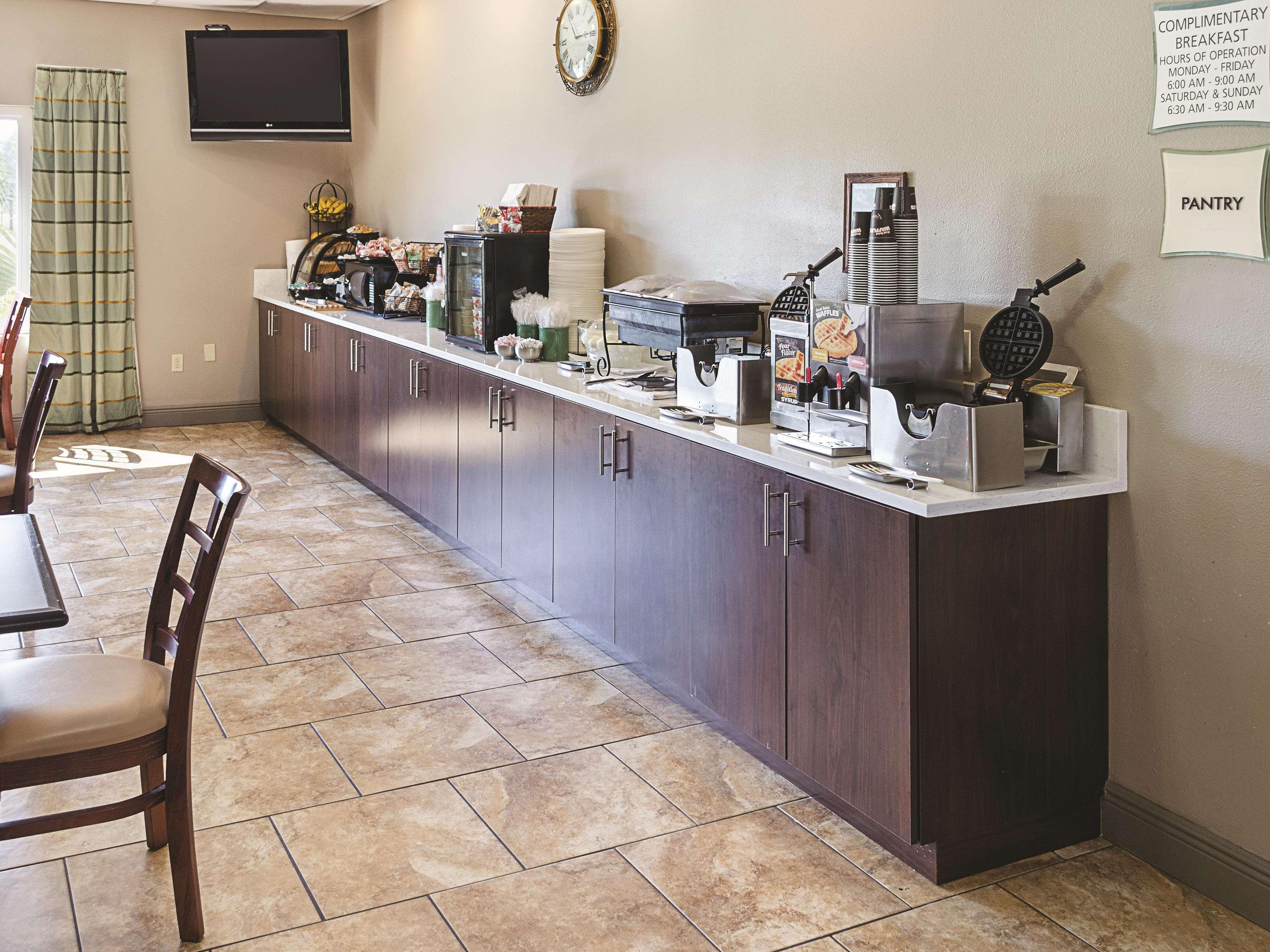 La Quinta By Wyndham Biloxi Hotel Ngoại thất bức ảnh